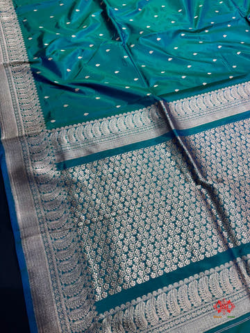 Pure Banarasi Handloom Katan Silk Antique Zari Saree In Cross Shades Of Green/Blue - Pure Kataan Silk -
