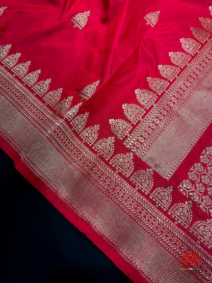 Pure Banarasi Handloom Katan Silk Antique Zari Saree In Shades Of Red - Pure Kataan Silk - 