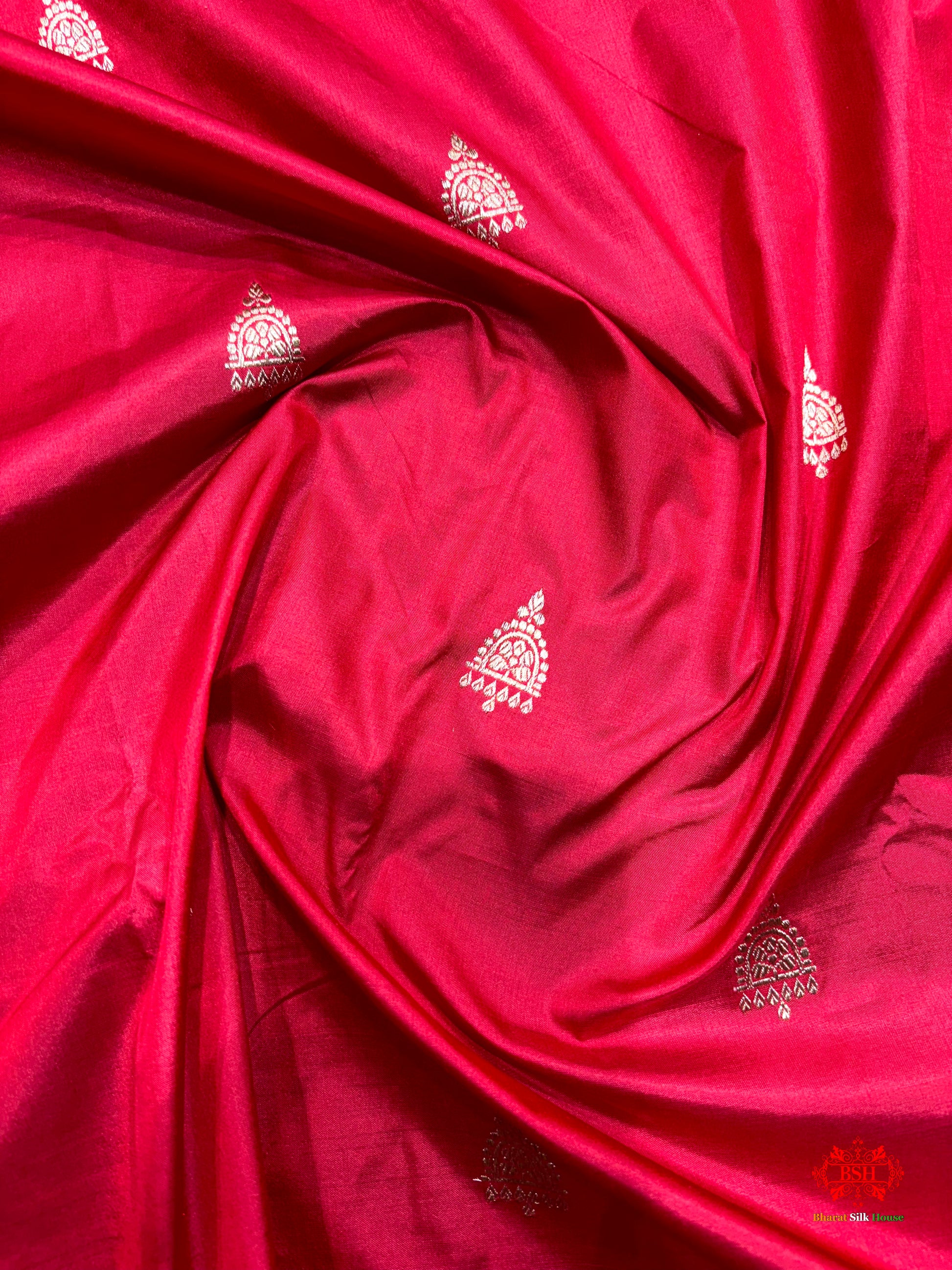 Pure Banarasi Handloom Katan Silk Antique Zari Saree In Shades Of Red - Pure Kataan Silk - 