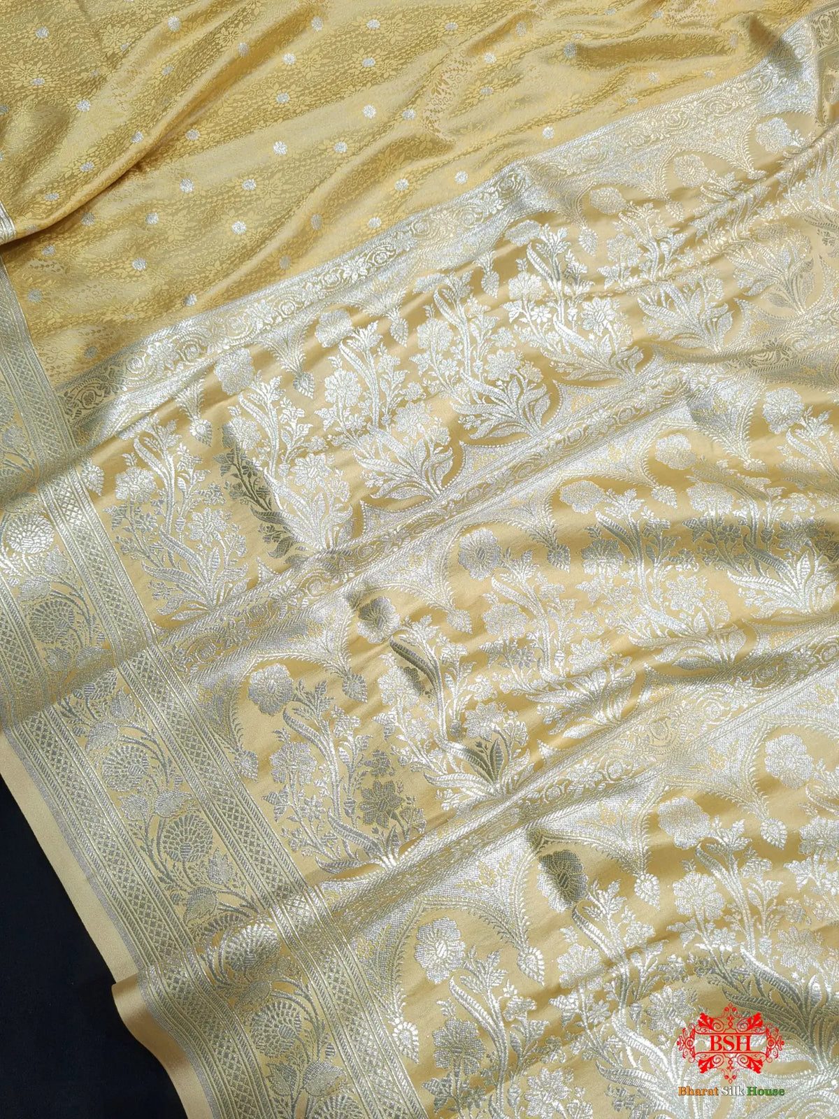 Beige Single Zari Tanchoi Silk Saree - Bharat Silk House Tanchoi katan