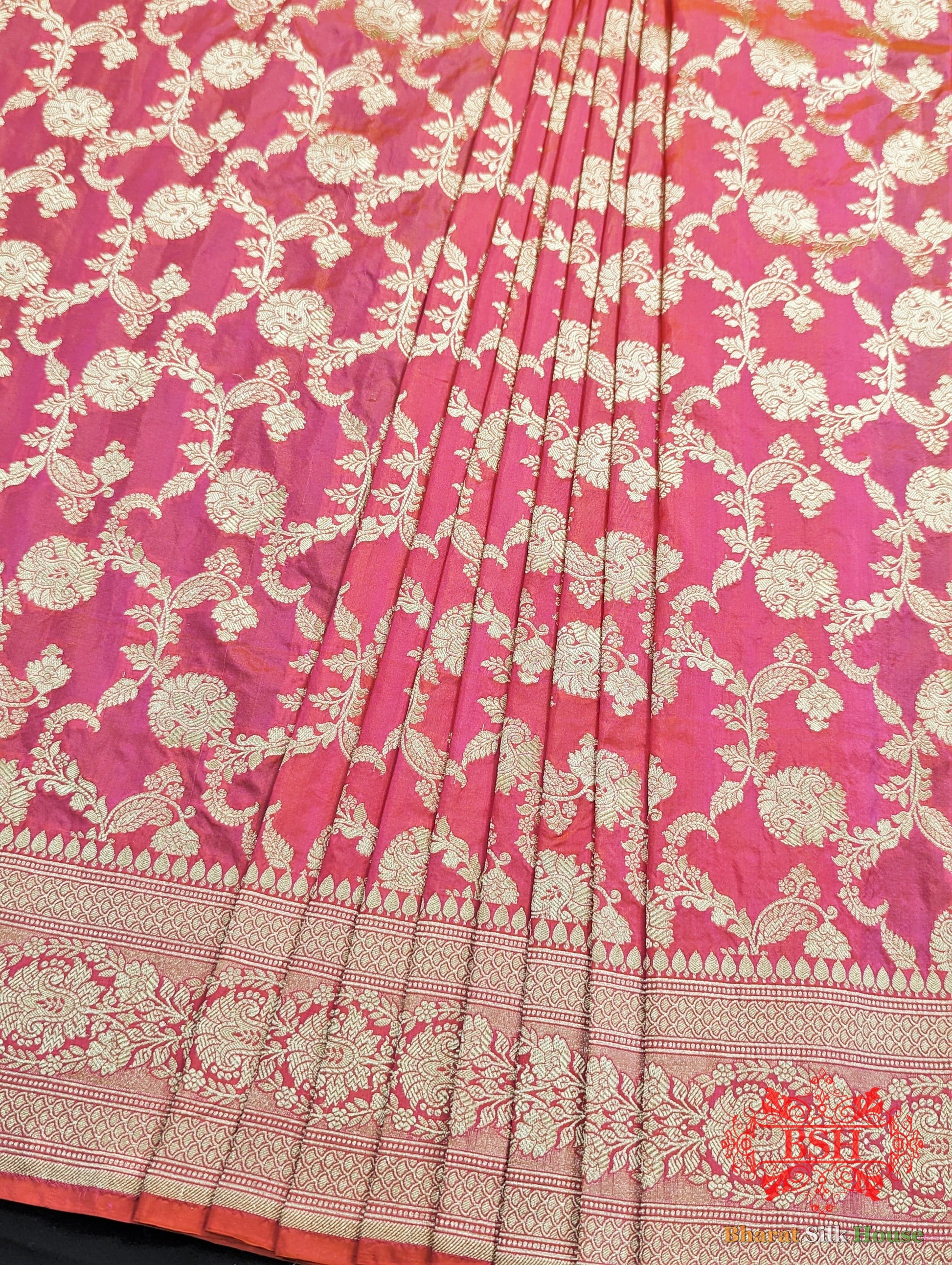 Handloom Banarasi Pure Katan Silk Saree Floral In Shades Of Pink/Orange Cross Color Pure Kataan Silk Bharat Silk House