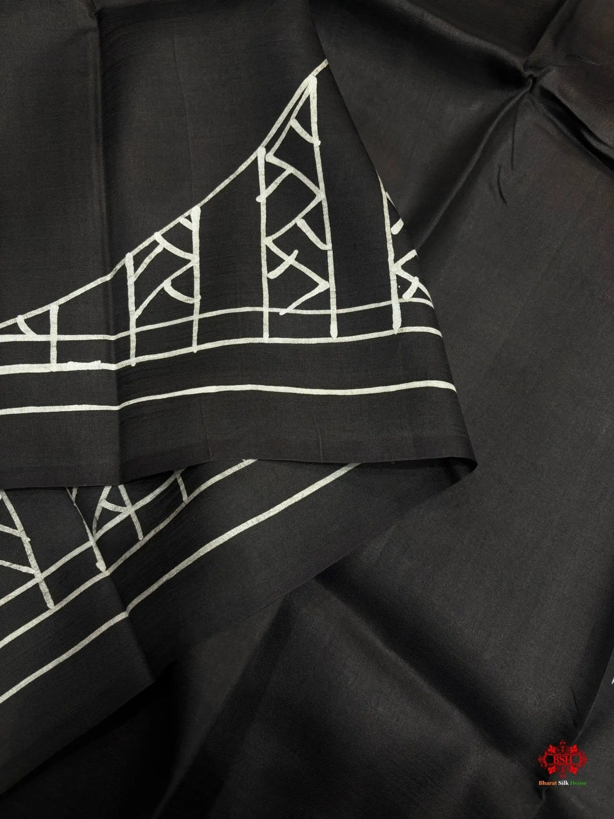 Black Colour Pure Katan Lightweight Digital Art Summer Wear Saree - Bharat Silk House Pure Kataan Silk
