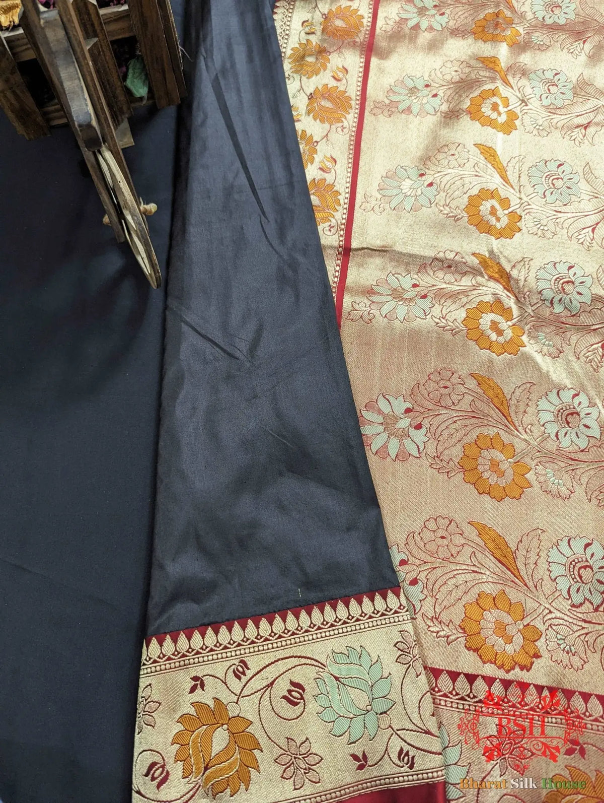 Black Pure Katan Silk Banarasi Saree - Bharat Silk House Pure Kataan Silk