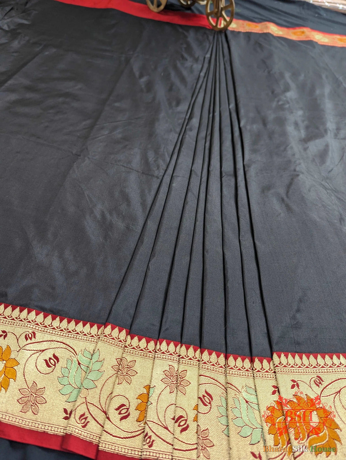 Black Pure Katan Silk Banarasi Saree - Bharat Silk House Pure Kataan Silk