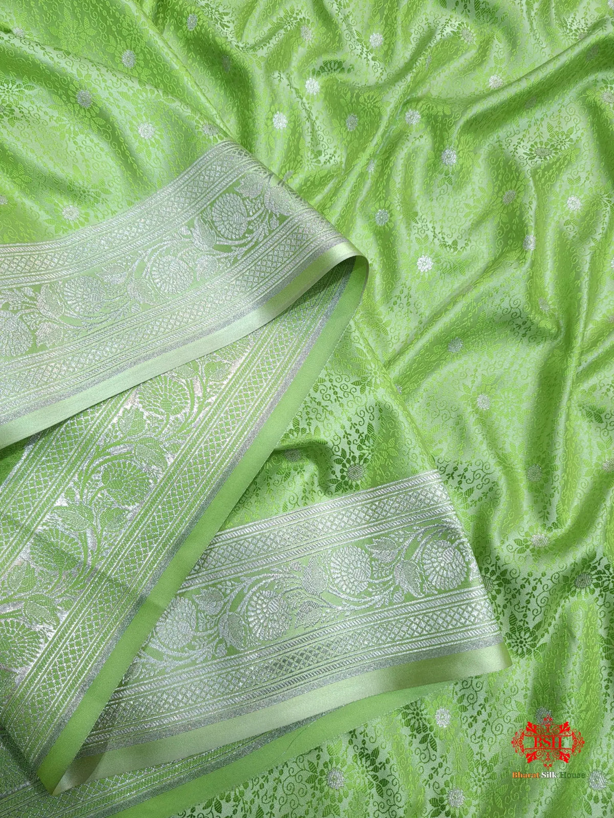 Green Single Zari Tanchoi Silk Saree - Bharat Silk House Tanchoi katan