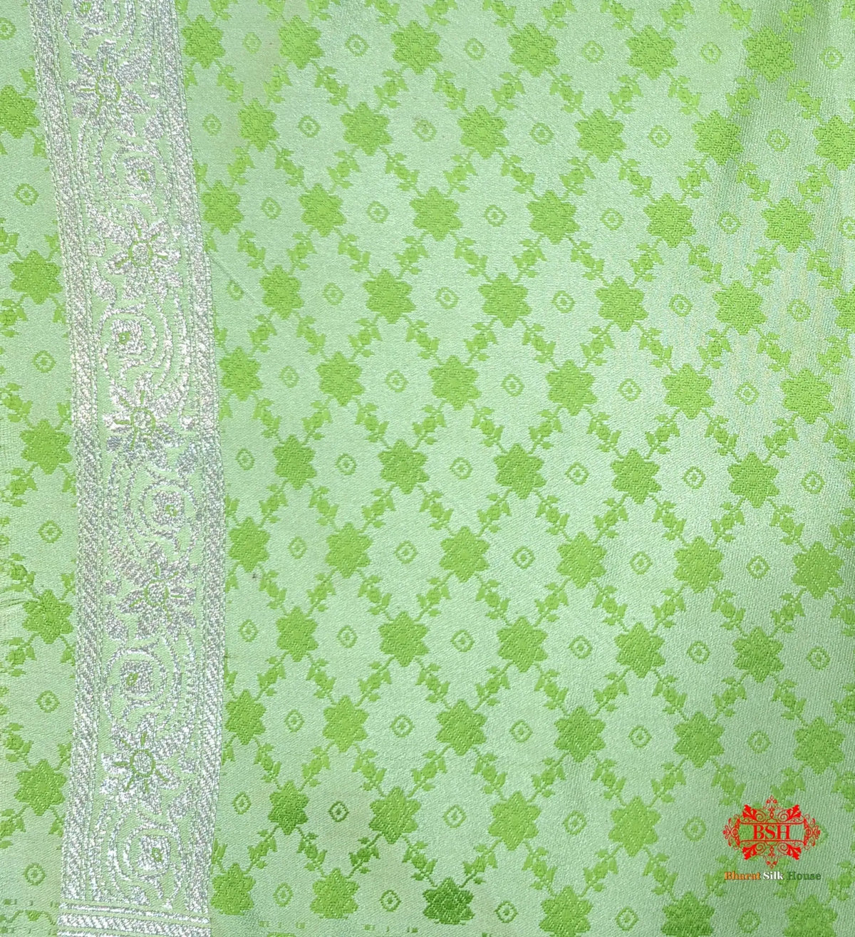 Green Single Zari Tanchoi Silk Saree - Bharat Silk House Tanchoi katan