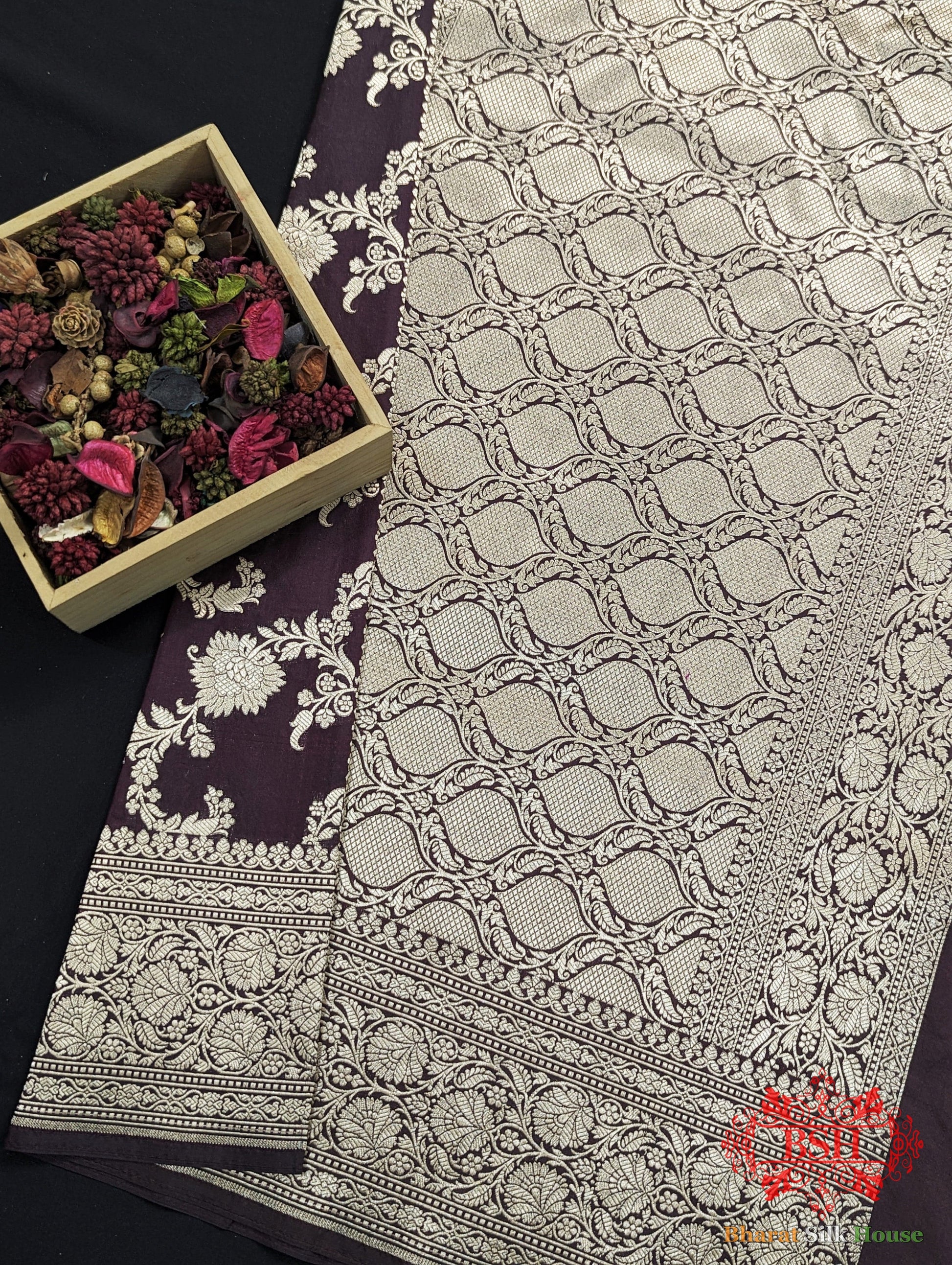 Handloom Banarasi Pure Katan Silk Opara Saree With Floral Jaal In Shades Of Garnet - Bharat Silk House