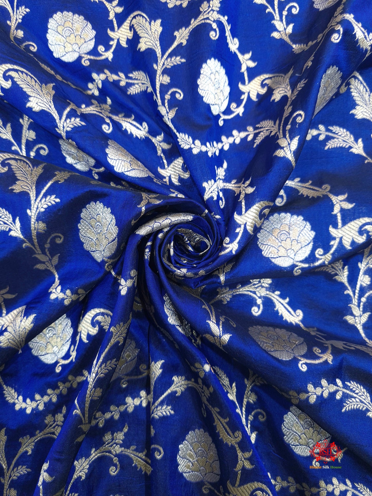Handloom Banarasi Pure Katan Silk Opara Sona Rupa Dual Zari Saree Floral Jaal In Shades Of Blue - Bharat Silk House