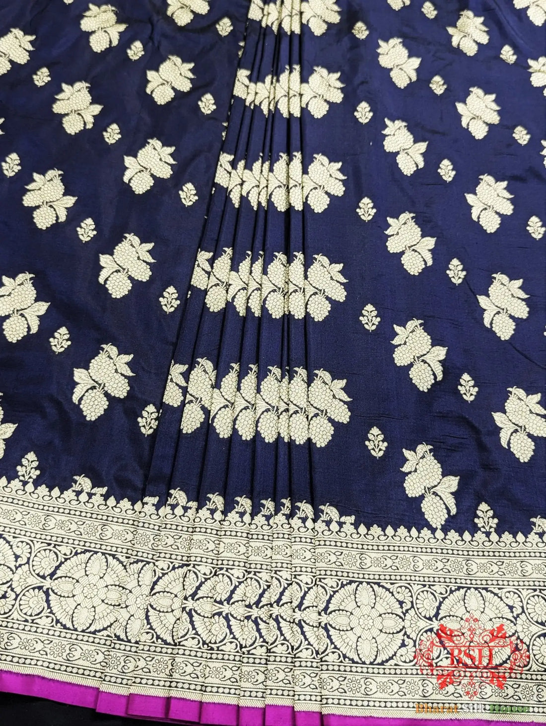 Handloom Banarasi Pure Katan Silk Saree Floral Booti In Shades Of Navy Blue - Bharat Silk House Pure Kataan Silk