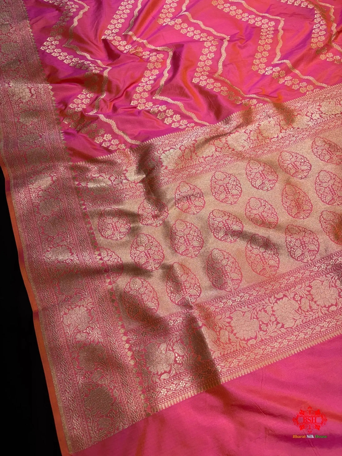 Handloom Banarasi Pure Katan Silk Zigzag Pattern In Cross Shades Of Pink/Orange - Bharat Silk House katan silk