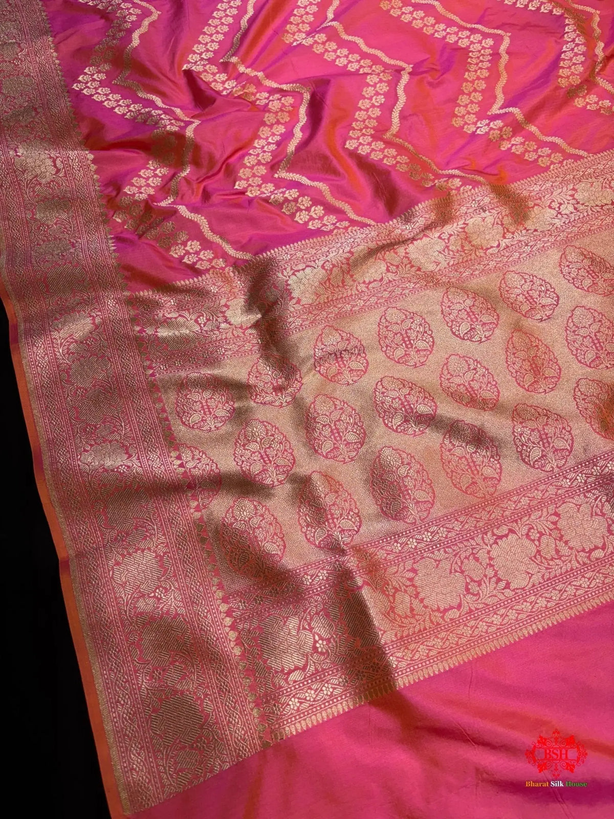 Handloom Banarasi Pure Katan Silk Zigzag Pattern In Cross Shades Of Pink/Orange - Bharat Silk House katan silk