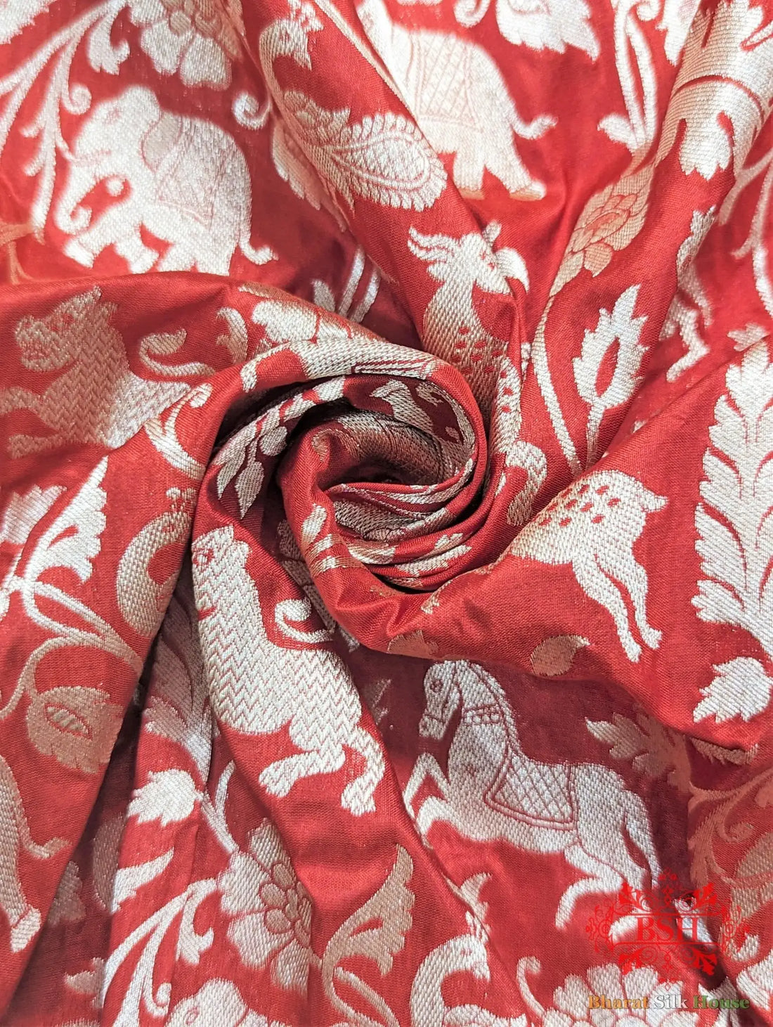 Handloom Banarasi Shikargah Katan Silk Saree In Shades Of Red - Bharat Silk House Pure Kataan Silk
