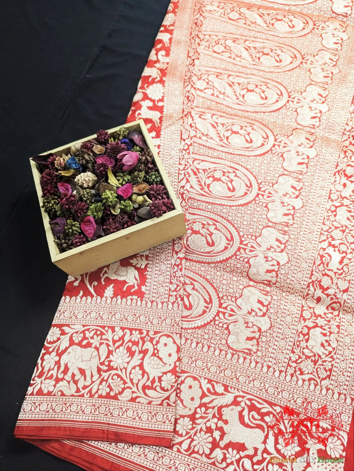 Handloom Banarasi Shikargah Katan Silk Saree In Shades Of Red - Bharat Silk House Pure Kataan Silk