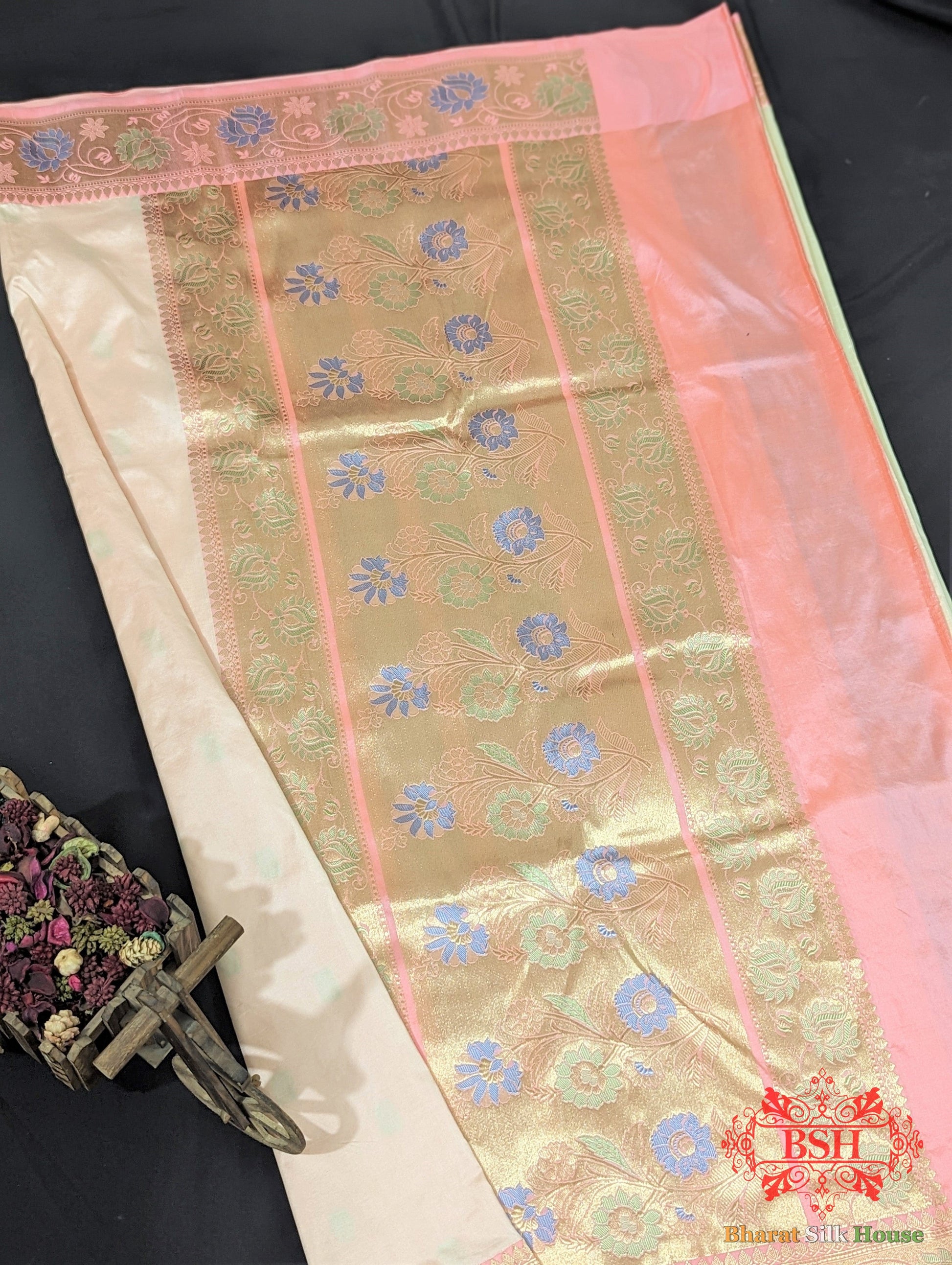 Off White Pure Katan Silk Banarasi Handloom Saree - Bharat Silk House