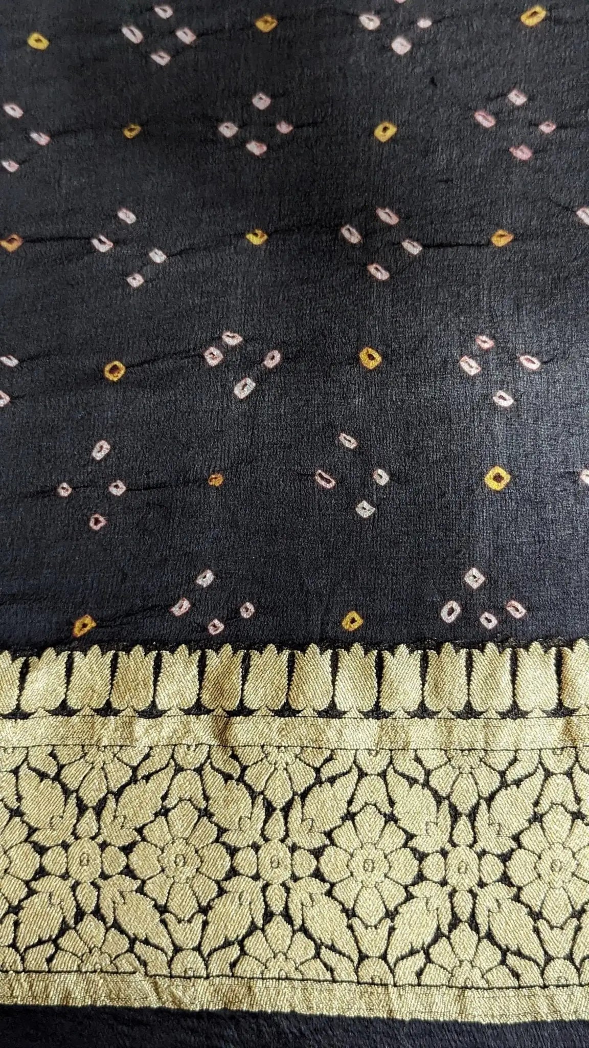 Pure Banarasi Georgette Bandhej Handloom Saree In Dual Shades Of Black/Red - Bharat Silk House Bandhej