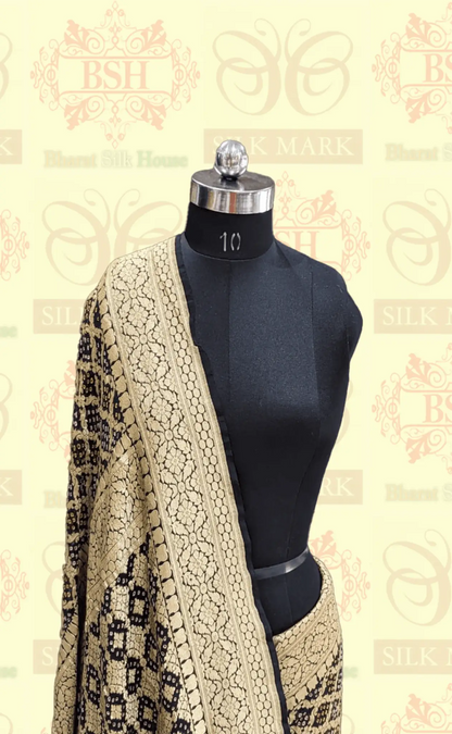Pure Banarasi Georgette Bandhej Handloom Saree In Dual Shades Of Black/Red - Bharat Silk House Bandhej