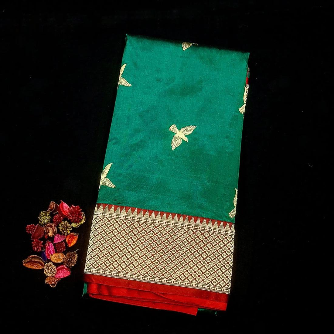 Pure Banarasi Handloom Katan Silk Antique Meena Zari Saree In Shades of Rama Green / Red - Bharat Silk House Pure Kataan Silk