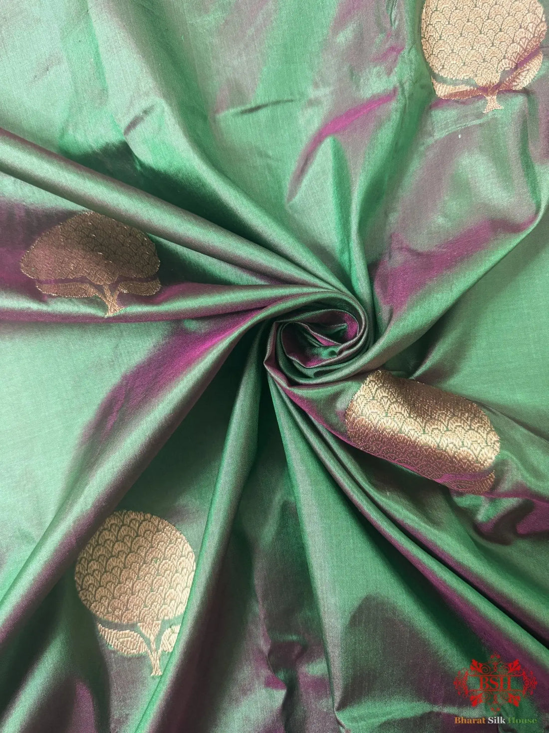 Pure Banarasi Handloom Katan Silk Antique Zari Saree In Shades Of Cross Color - Bharat Silk House Pure Kataan Silk