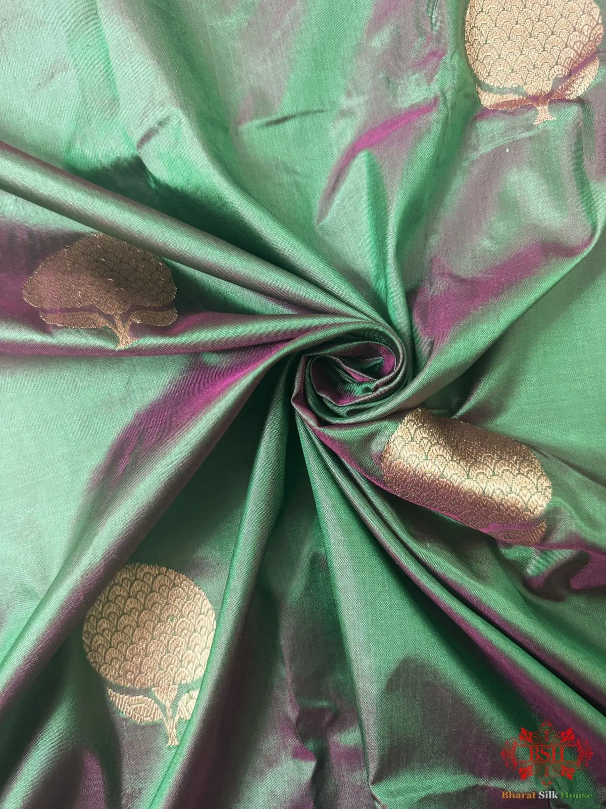Pure Banarasi Handloom Katan Silk Antique Zari Saree In Shades Of Cross Color - Bharat Silk House Pure Kataan Silk
