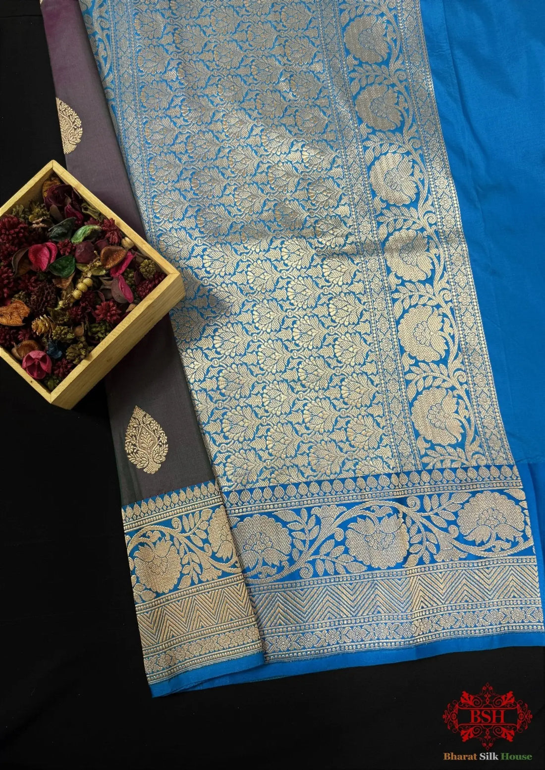Pure Banarasi Handloom Katan Silk Antique Zari Saree In Shades Of Cross Colour - Bharat Silk House Pure Kataan Silk