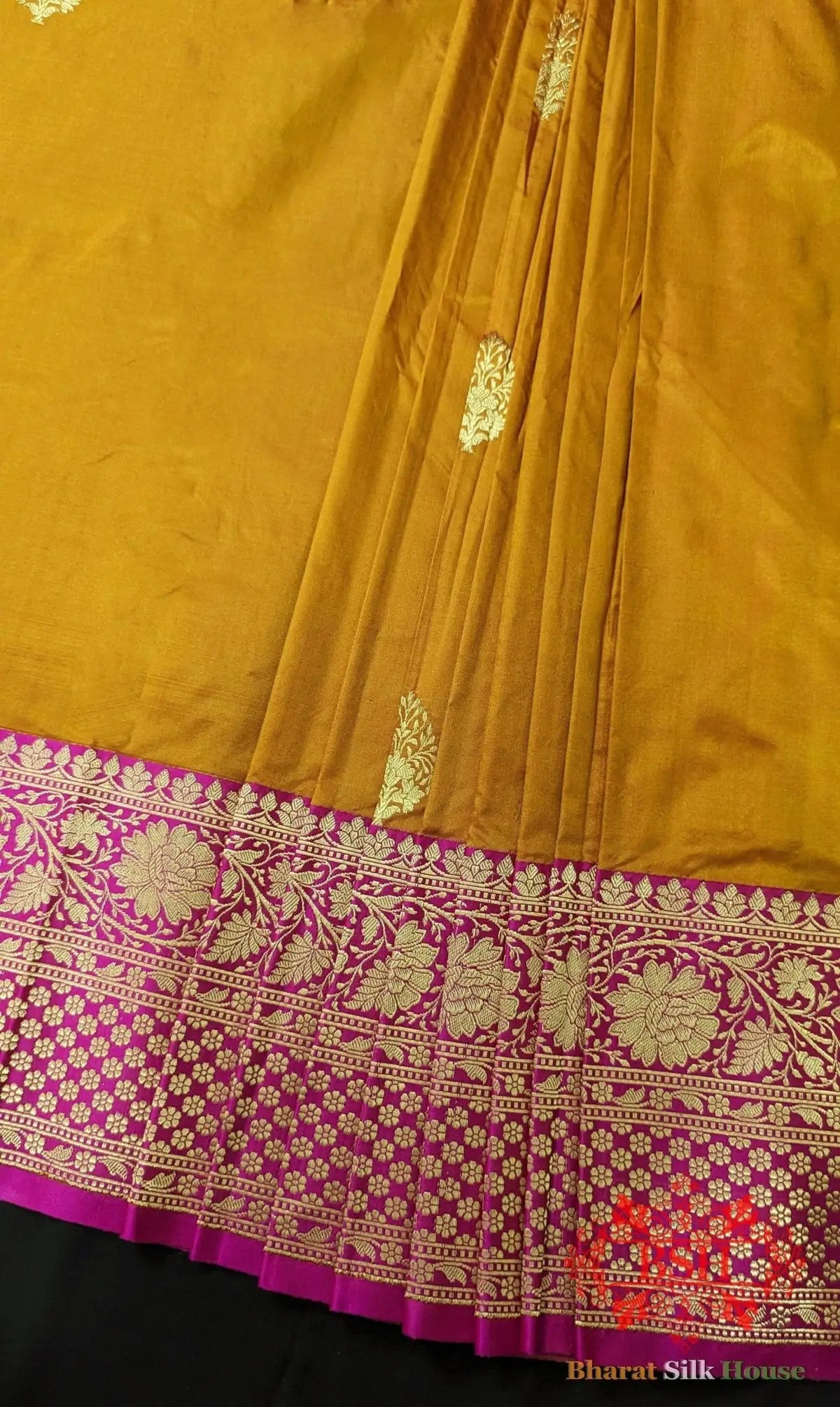 Pure Banarasi Handloom Katan Silk Antique Zari Saree In Shades Of Cross Colour - Bharat Silk House Pure Kataan Silk