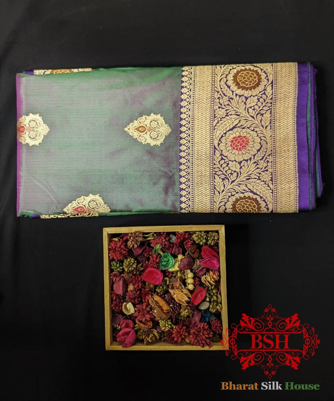Pure Banarasi Handloom Katan Silk Antique Zari Saree In Shades Of Green/Pink Cross Color - Bharat Silk House Pure Kataan Silk