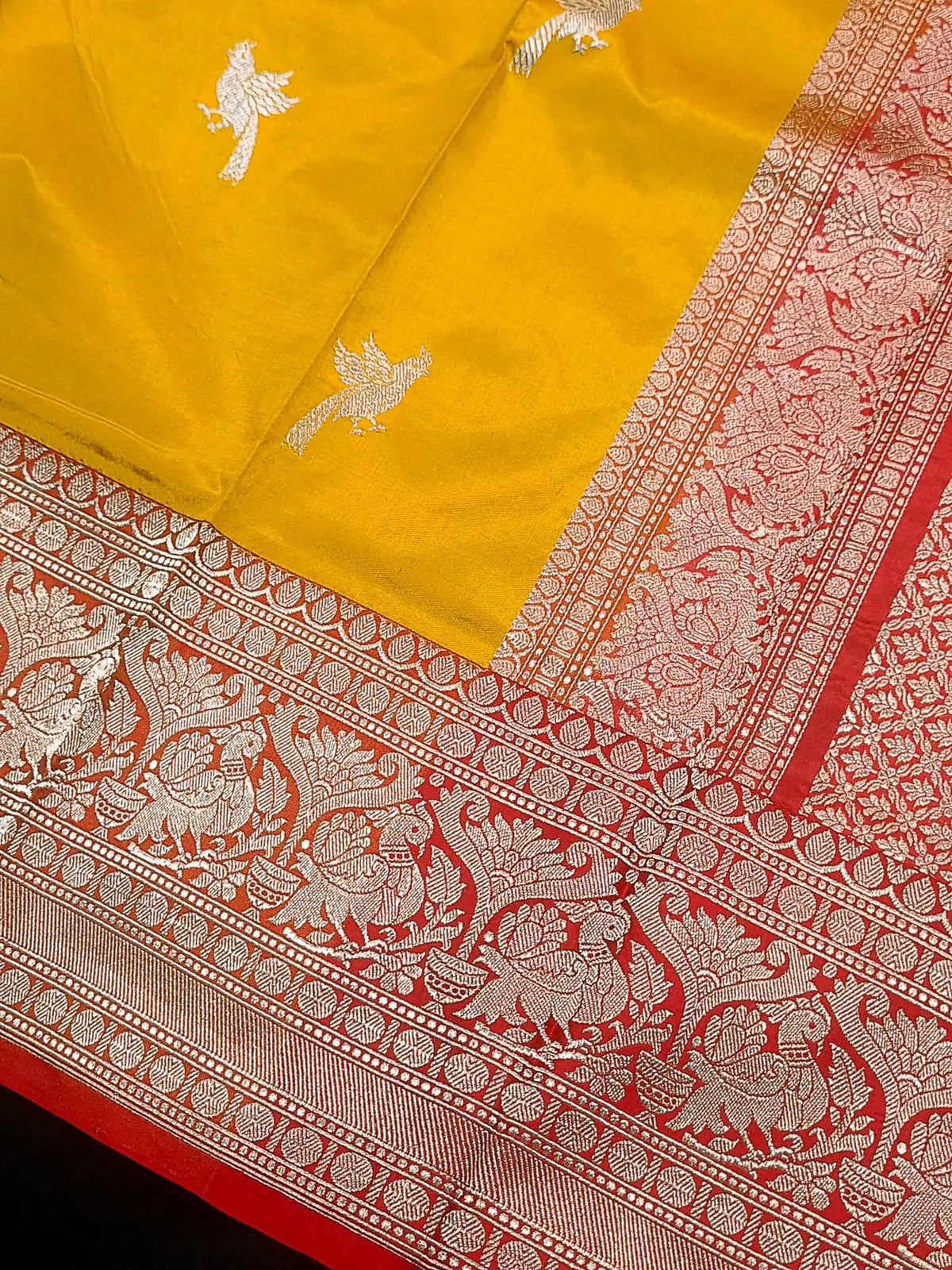 Pure Banarasi Handloom Katan Silk Gold Zari Saree In Shades of Golden Yellow / Red - Bharat Silk House Pure Kataan Silk