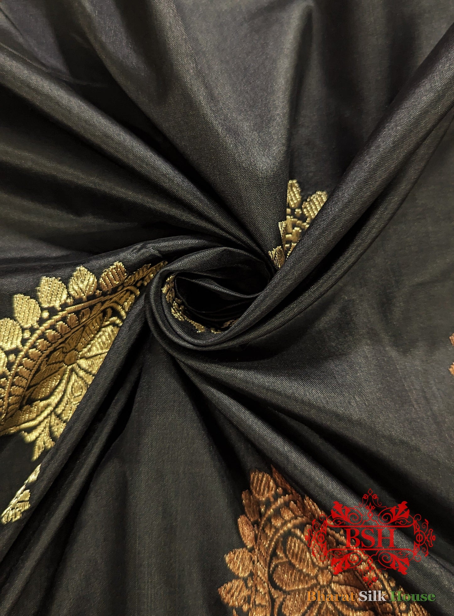 Pure Banarasi Handloom Katan Silk Meenakari Antique Double Zari Saree In Shades Of Black - Bharat Silk House