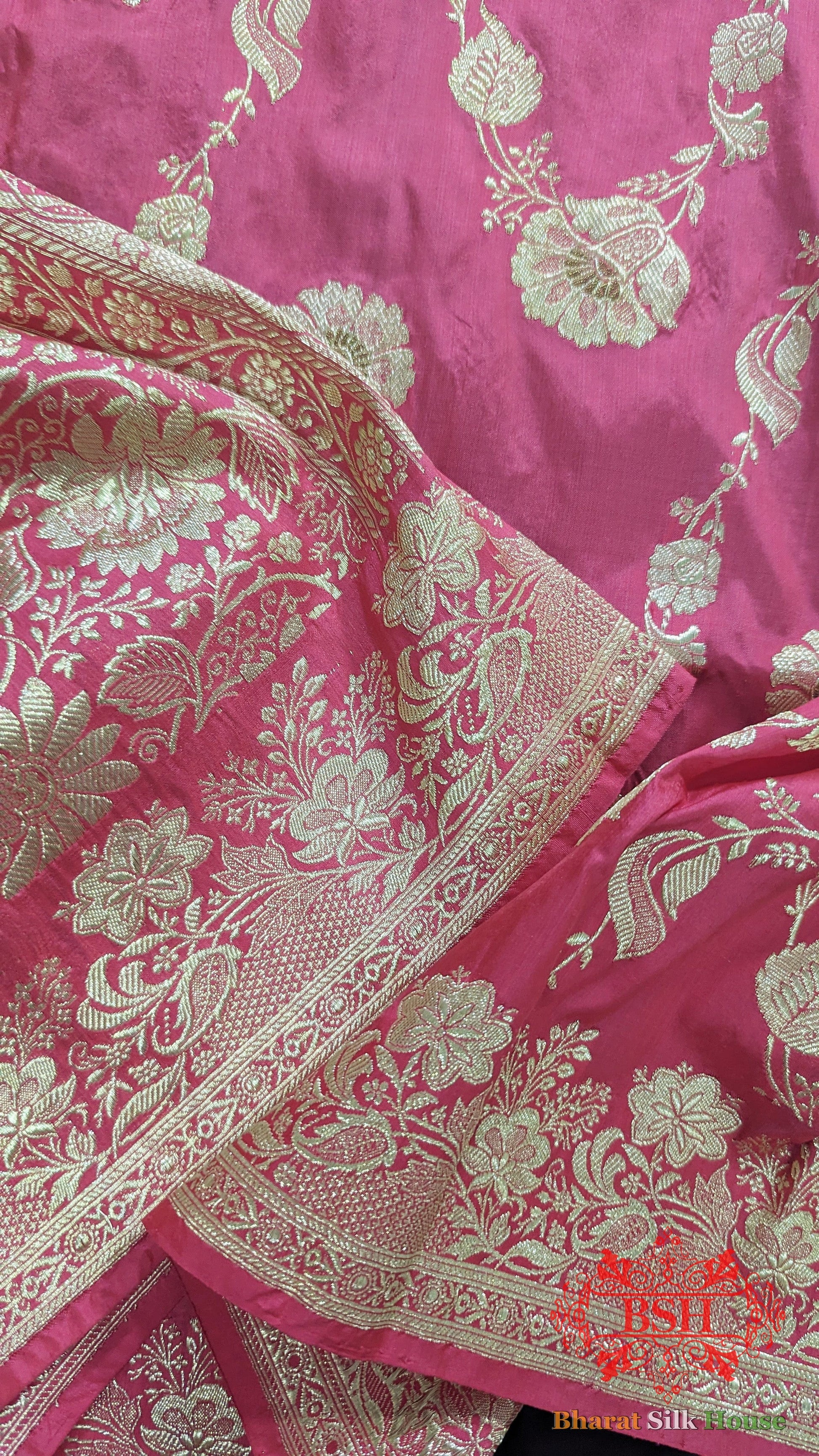 Pure Banarasi Handloom Katan Silk Meenakari Antique Golden Zari Saree In Shades Of Strawberry - Bharat Silk House