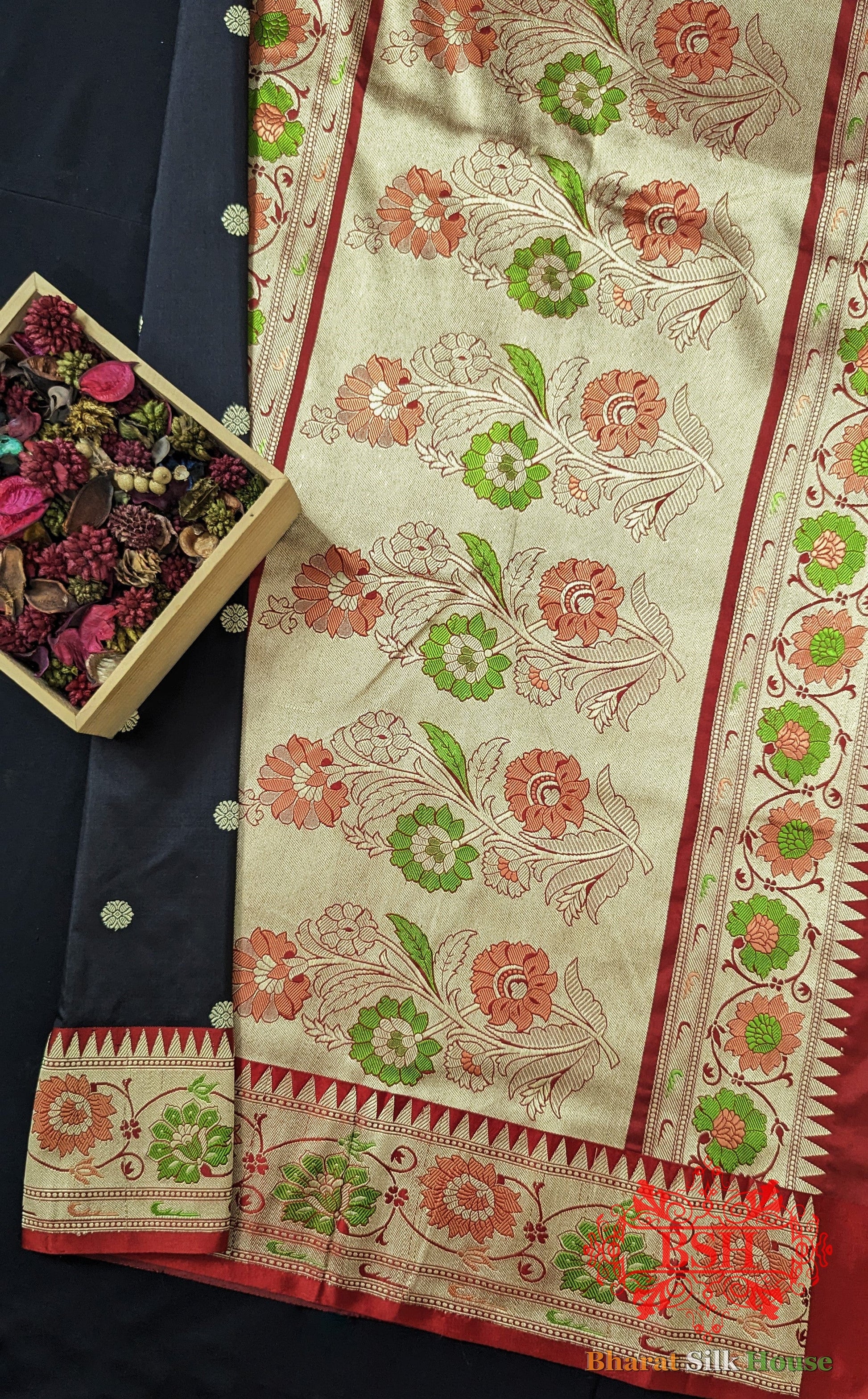 Pure Banarasi Handloom Katan Silk Meenakari Antique Zari Saree In Shades Of Black - Bharat Silk House