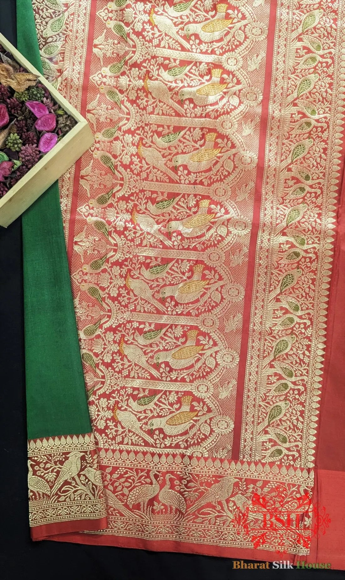 Pure Banarasi Handloom Katan Silk Meenakari Antique Zari Saree In Shades Of Green With Red Border - Bharat Silk House Pure Kataan Silk