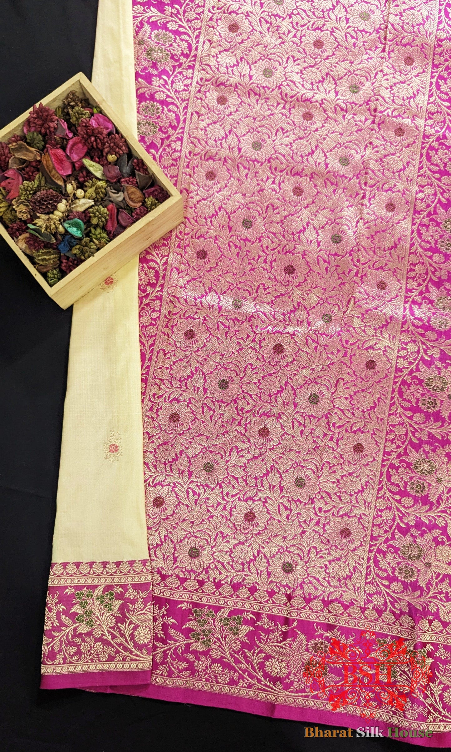 Pure Banarasi Handloom Katan Silk Meenakari Antique Zari Saree In Shades Of Off White - Bharat Silk House
