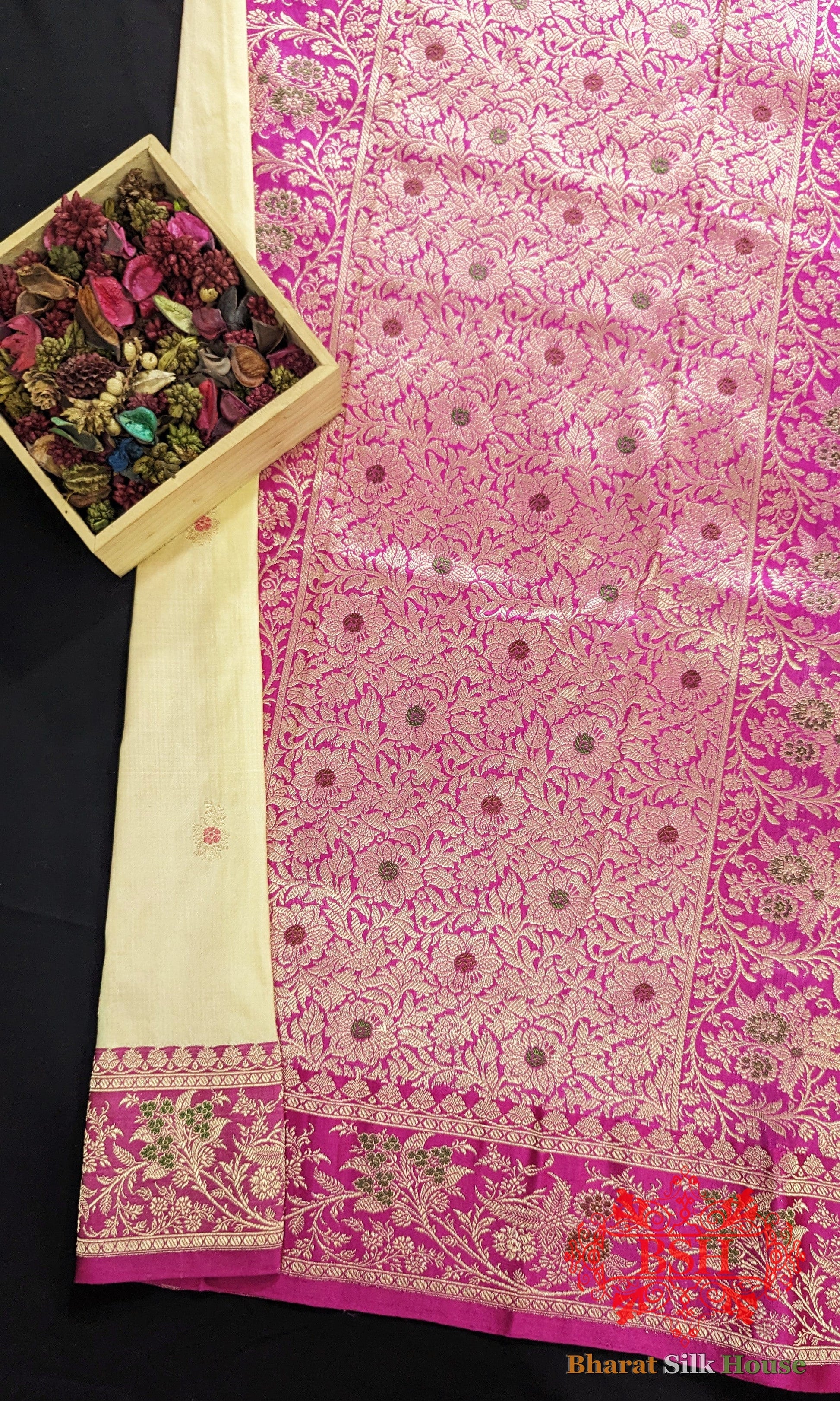 Pure Banarasi Handloom Katan Silk Meenakari Antique Zari Saree In Shades Of Off White - Bharat Silk House