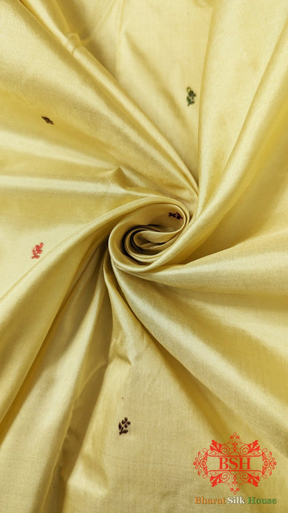 Pure Banarasi Handloom Katan Silk Meenakari Antique Zari Saree In Shades Of Off White - Bharat Silk House