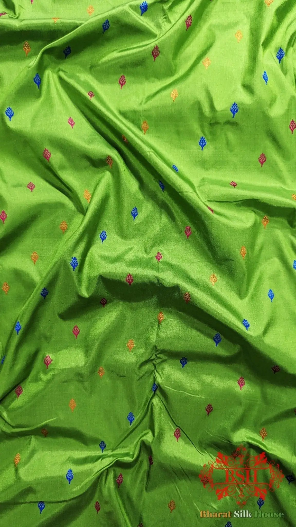 Pure Banarasi Handloom Katan Silk Meenakari Antique Zari Saree In Shades Of Parrot Green - Bharat Silk House Pure Kataan Silk