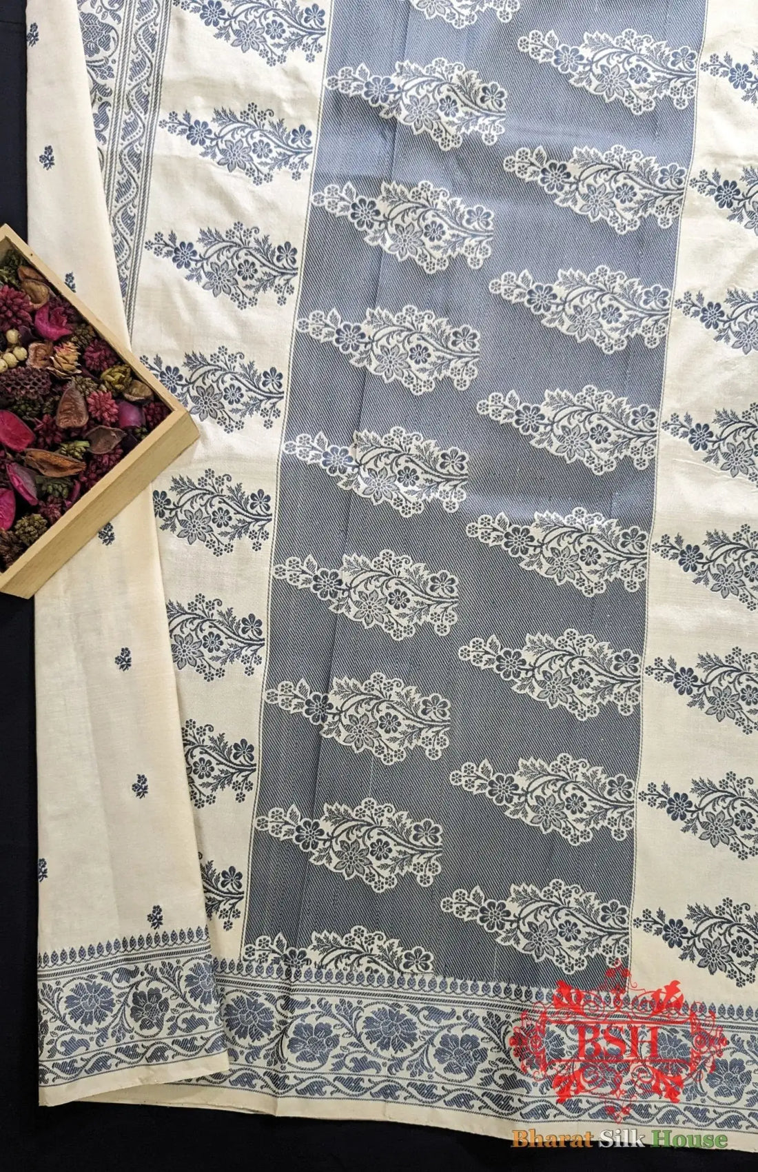 Pure Banrasi Handloom Katan Silk Antique Zari Saree In Shades Of Beige With Grey Border - Bharat Silk House Pure Kataan Silk