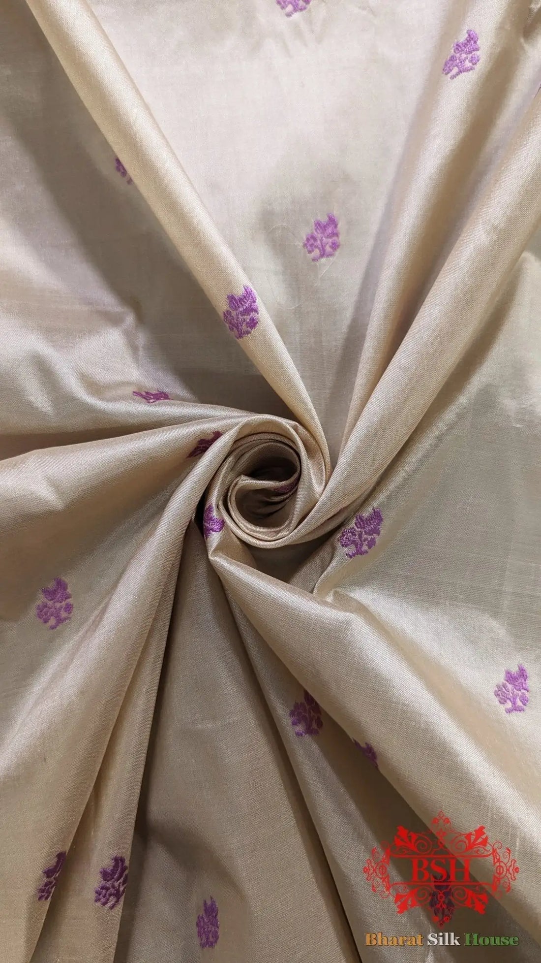Pure Banrasi Handloom Katan Silk Antique Zari Saree In Shades Of Beige With Lavender Border - Bharat Silk House Pure Kataan Silk