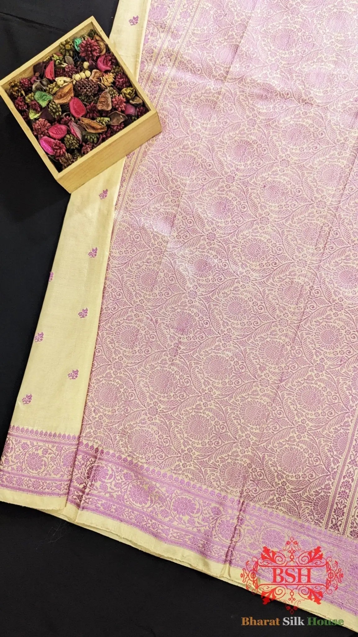 Pure Banrasi Handloom Katan Silk Antique Zari Saree In Shades Of Beige With Lavender Border - Bharat Silk House Pure Kataan Silk