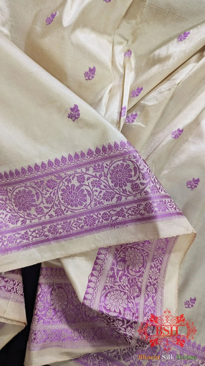 Pure Banrasi Handloom Katan Silk Antique Zari Saree In Shades Of Beige With Lavender Border - Bharat Silk House Pure Kataan Silk