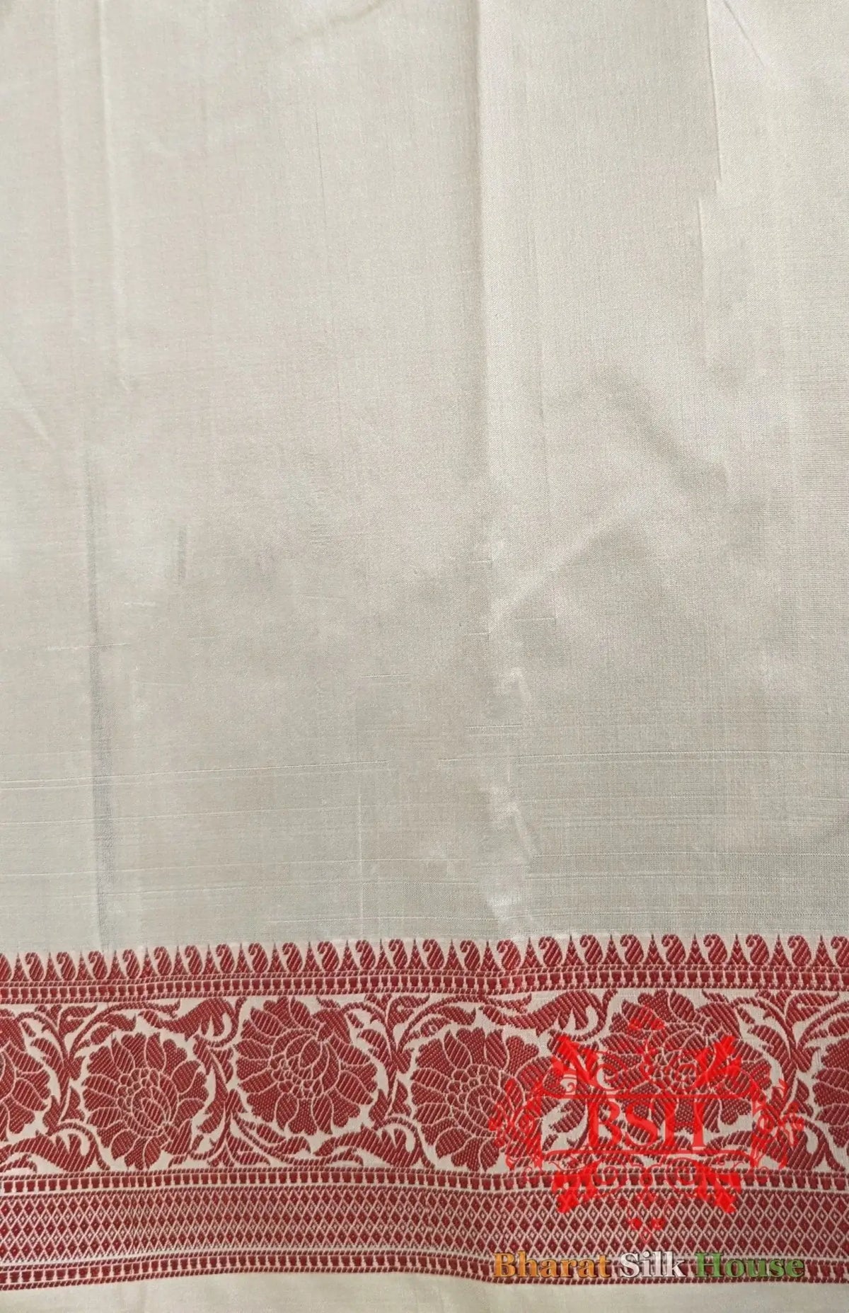 Pure Banrasi Handloom Katan Silk Antique Zari Saree In Shades Of Beige With Red Border - Bharat Silk House Pure Kataan Silk