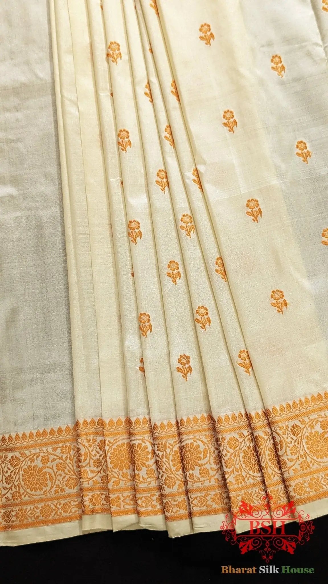 Pure Banrasi Handloom Katan Silk Meenakari Antique Zari Saree In Shades Of Beige With Golden Border - Bharat Silk House Pure Kataan Silk