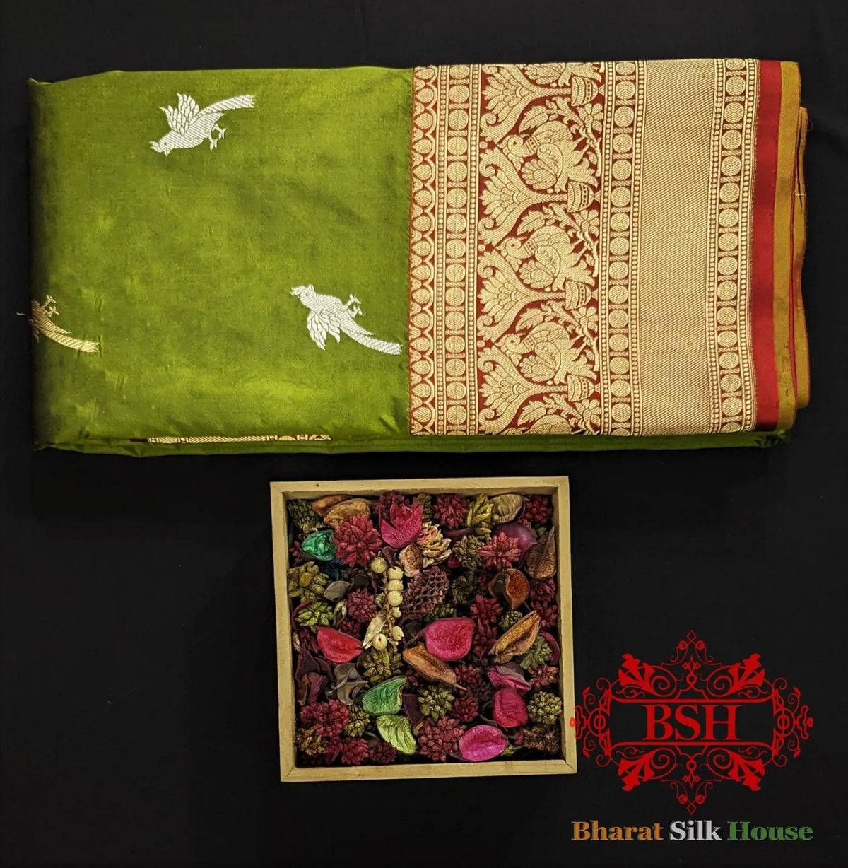Pure Banrasi Handloom Katan Silk Meenakari Antique Zari Saree In Shades Of Green/ Red - Bharat Silk House Pure Kataan Silk