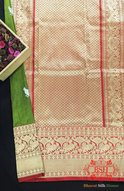 Pure Banrasi Handloom Katan Silk Meenakari Antique Zari Saree In Shades Of Green/ Red - Bharat Silk House Pure Kataan Silk