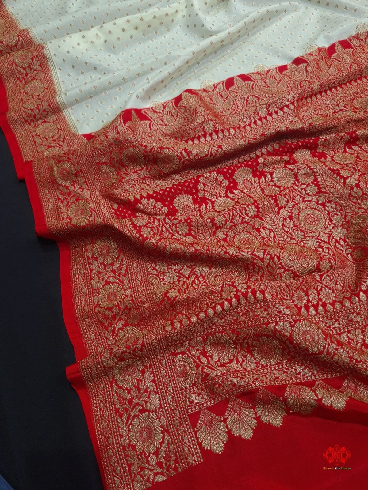 Pure Crepe White With Red Border Saree - Bharat Silk House Chiffon Sarees