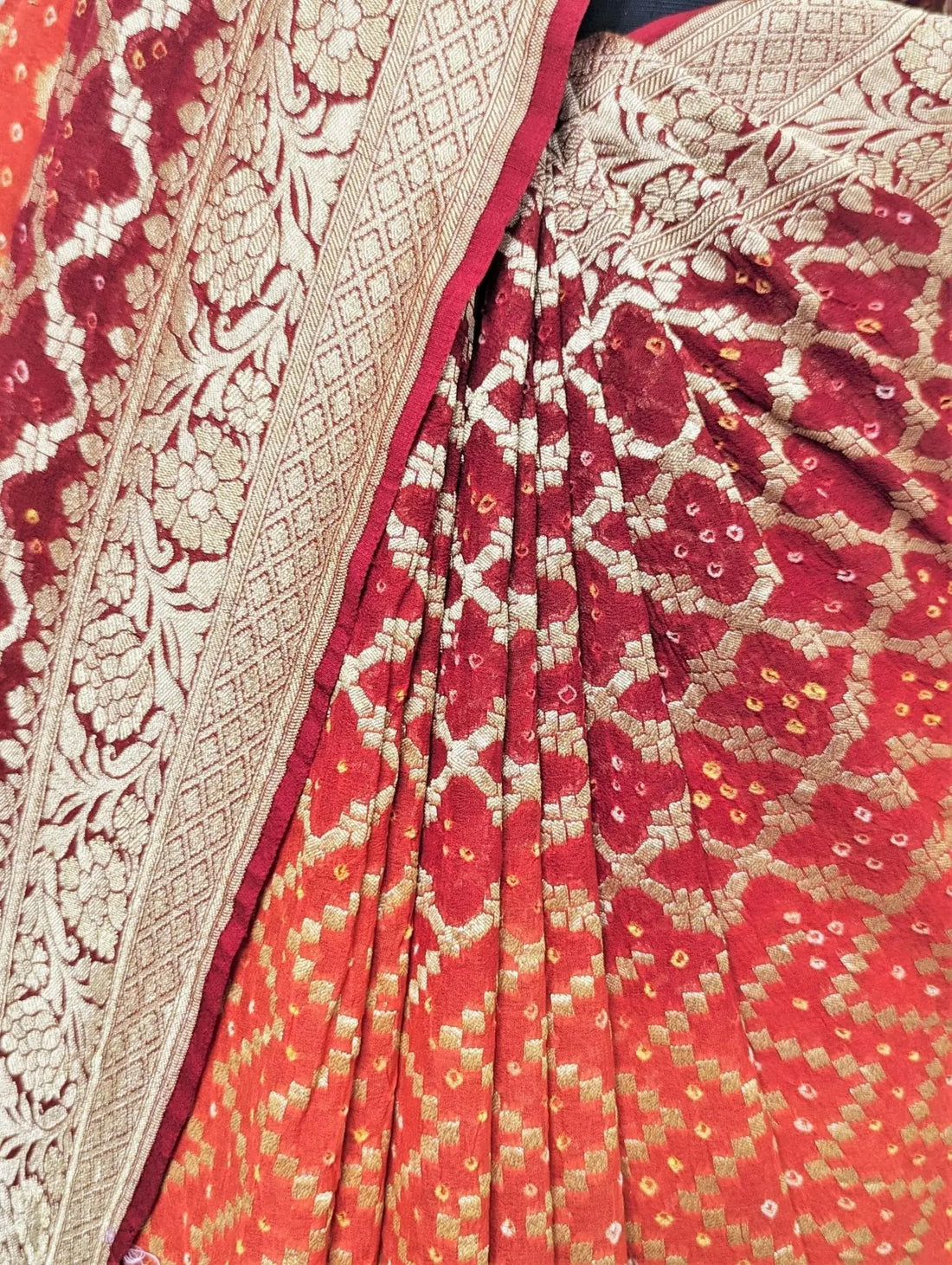 Pure Georgette Banarasi Bandhej Handloom Saree In Dual Shades Of Red & Orange - Bharat Silk House Bandhej