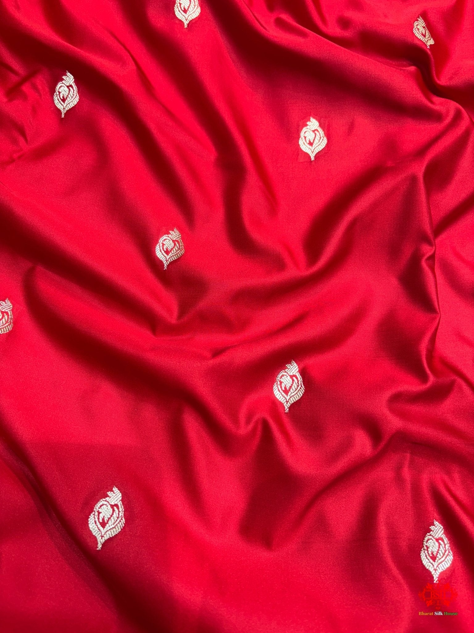 Red Mashru Silk All Over Booti With Jaal Blouse Design Saree - Bharat Silk House Mashroo Silk