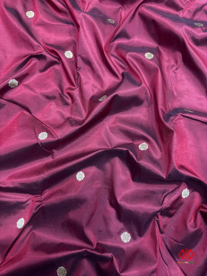 Pure Banarasi  Handloom Katan Silk Antique Zari Saree In Shades Of Brown - Pure Kataan Silk -