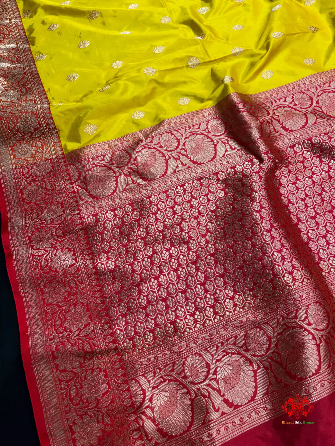 Pure Banarasi  Handloom Katan Silk Antique Zari Saree In Shades Of Yellow - Pure Kataan Silk -