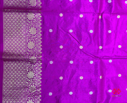Pure Banarasi  Handloom Katan Silk  Antique Dual Zari Saree In Shades Of Pink - Pure Kataan Silk - 