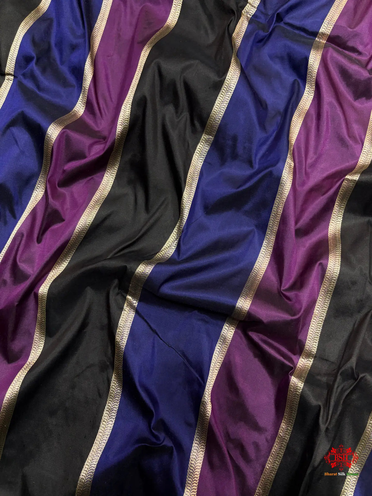 Pure Banarasi  Handloom Katan Silk Antique Zari Saree In Shades Of Multi Color - Pure Kataan Silk -